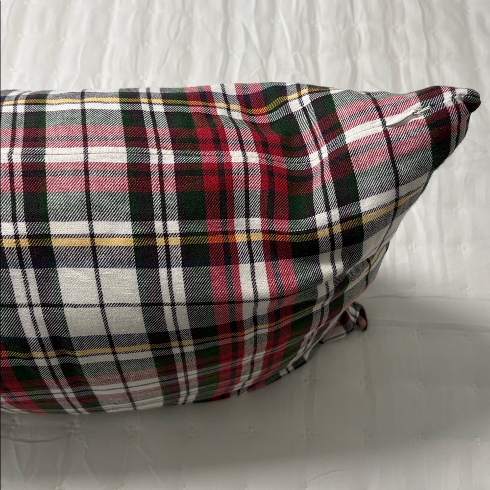 Pottery Barn Festive Plaid Pillow Cover and Insert - Picture 5 of 9